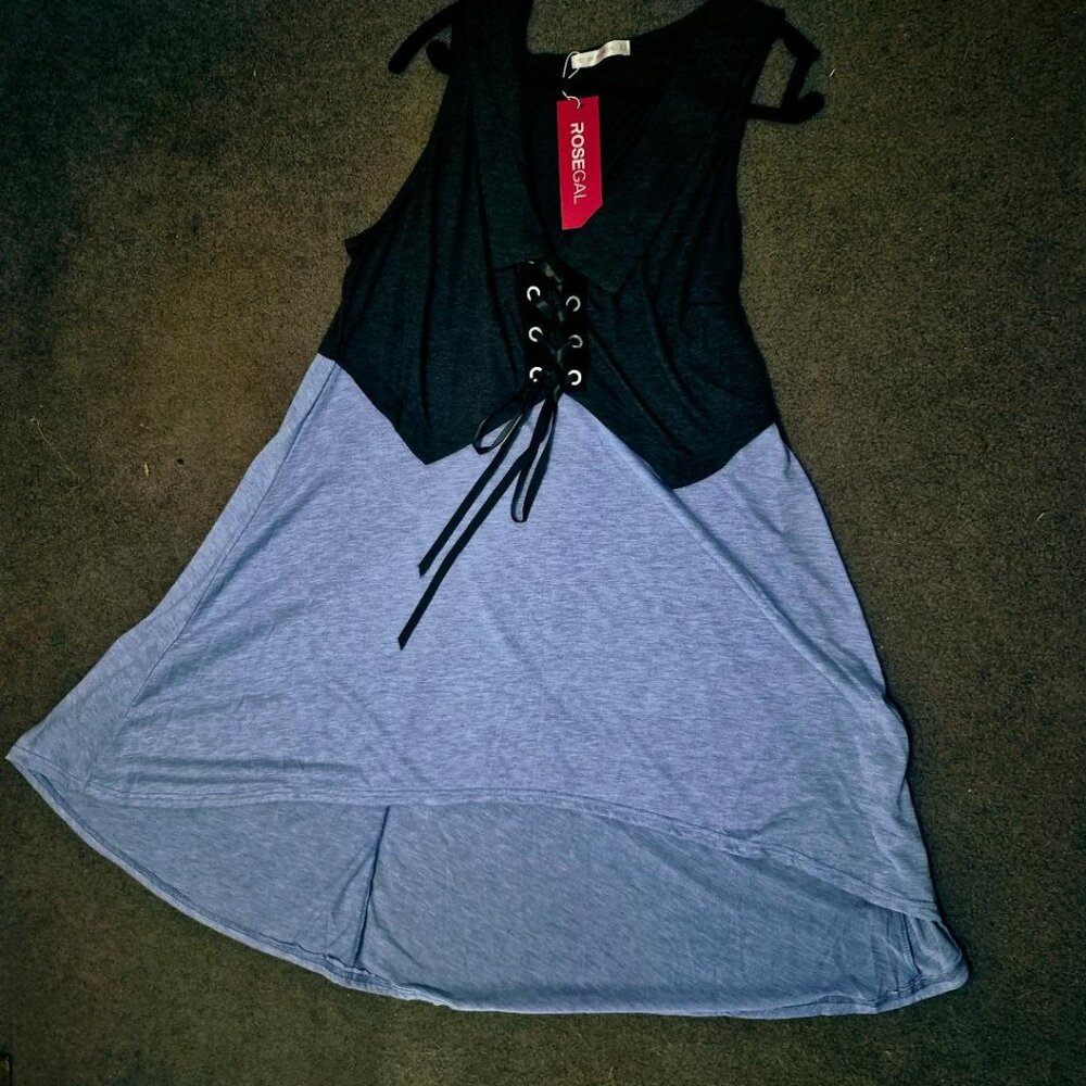 NWT ROSEGAL Plus Size Plunging Neckline High Low Vest Blouse XL